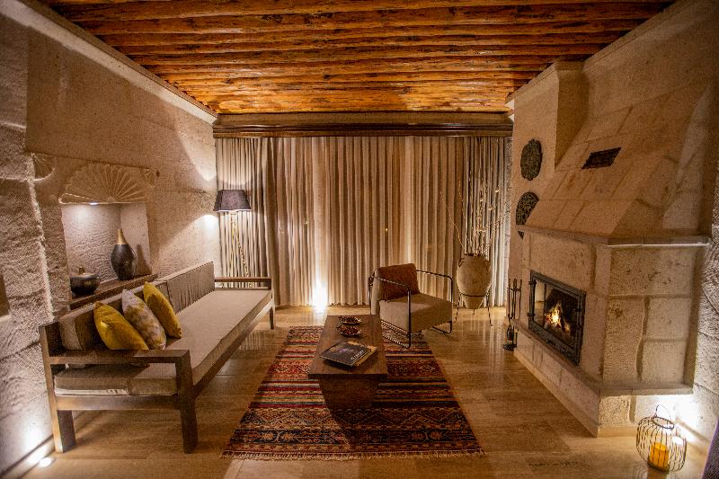 Nino Cave Suite - Oda