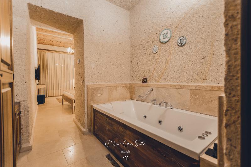 Nino Cave Suite - Oda