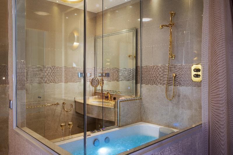 Paris J'Adore Hotel & Spa - Oda
