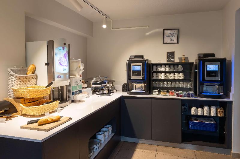 Kyriad Direct Auxerre - Appoigny - Restoran