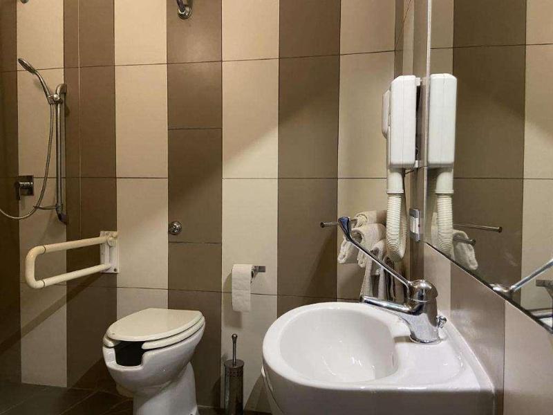 Up Hotel - Oda
