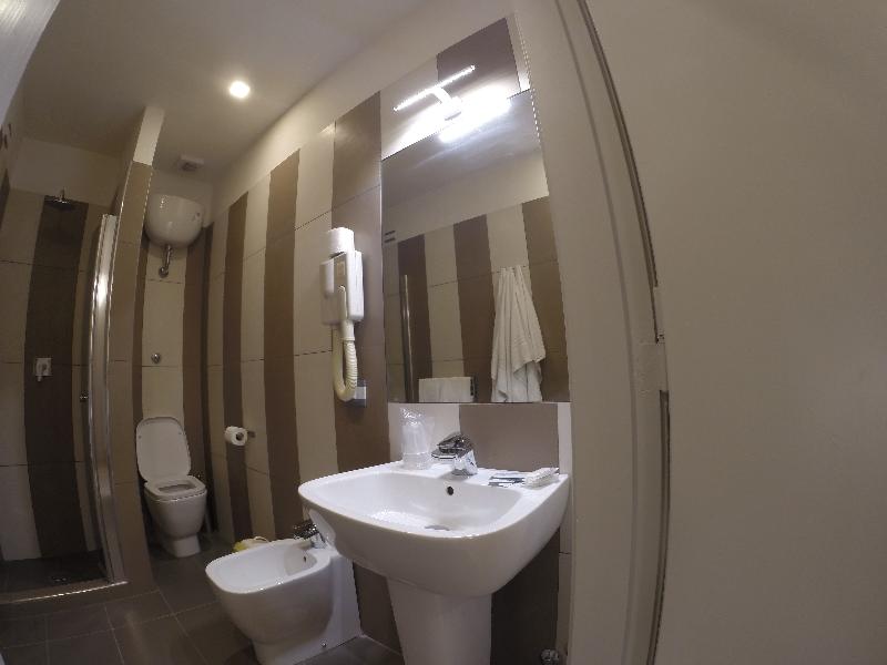 Up Hotel - Oda