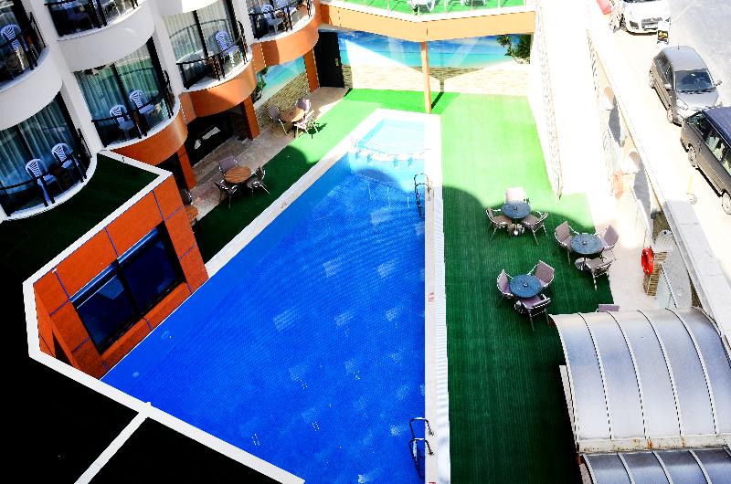 By Karaaslan Inn Hotel - Havuz