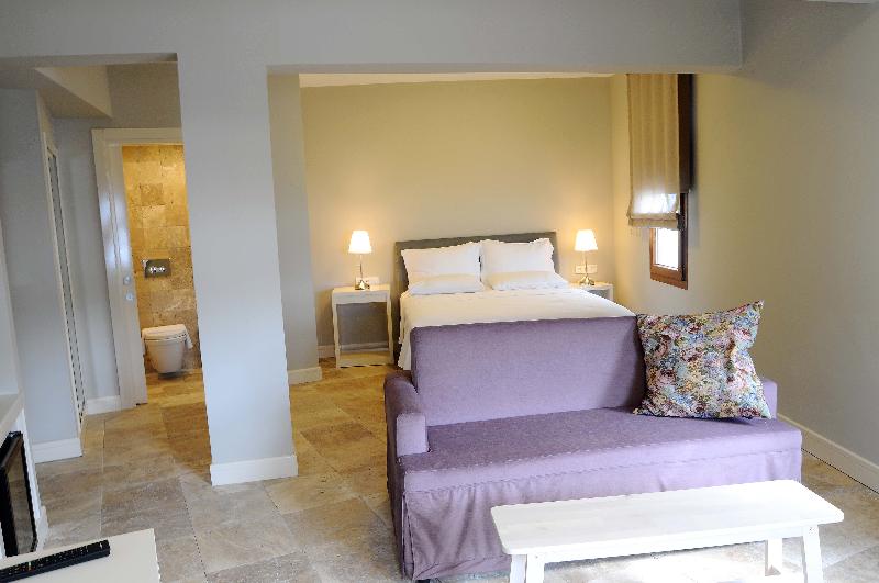 Teos Lodge Pansiyon & Restaurant - Oda