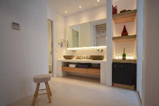 Myconian Crown Suites by Mr and Mrs White fotoÄŸrafÄ±