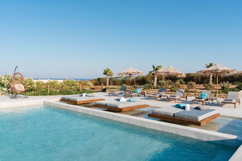 Myconian Crown Suites by Mr and Mrs White - Havuz