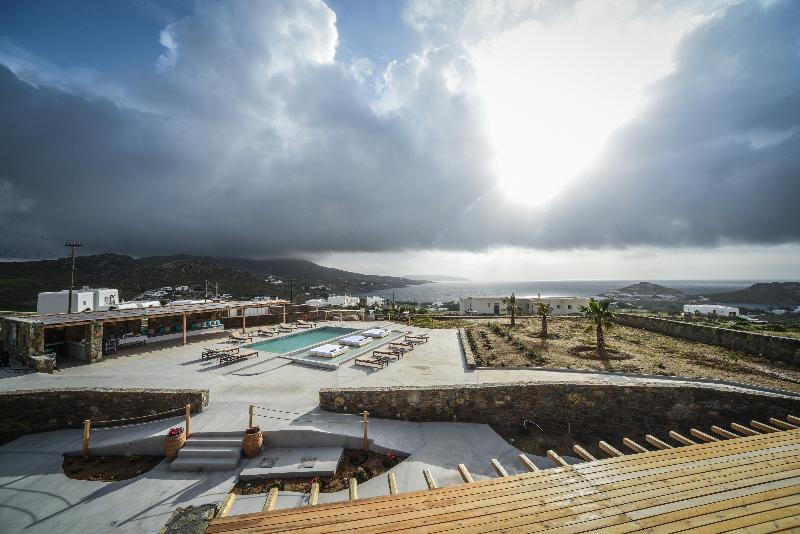 Myconian Crown Suites by Mr and Mrs White - Teras