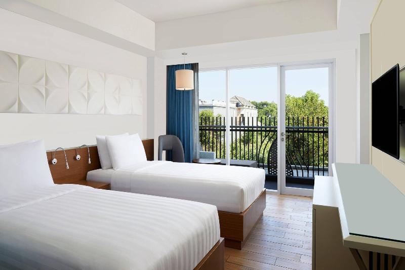 Fairfield By Marriott Bali Kuta Sunset Road - Oda