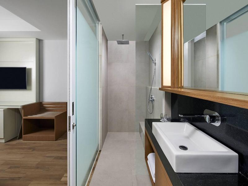 Fairfield By Marriott Bali Kuta Sunset Road - Oda