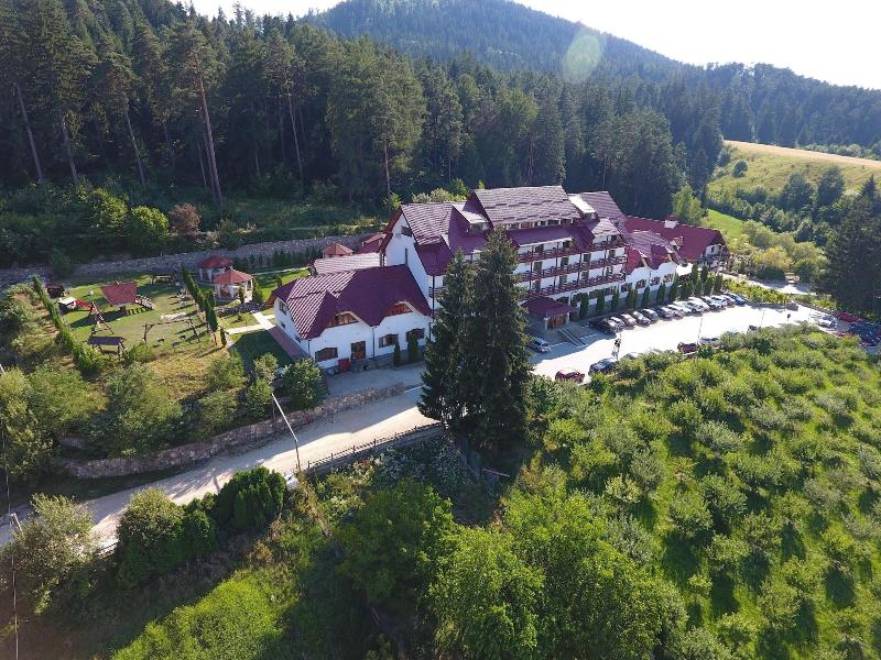 Q Resort and Spa Sacele - Genel