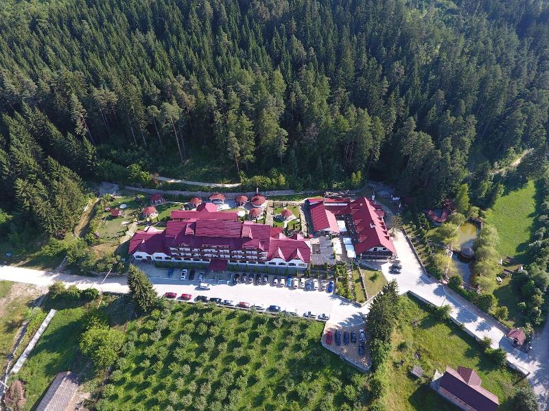 Q Resort and Spa Sacele - Genel