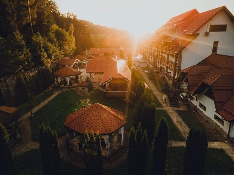 Q Resort and Spa Sacele - Genel