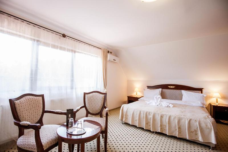 Q Resort and Spa Sacele - Oda
