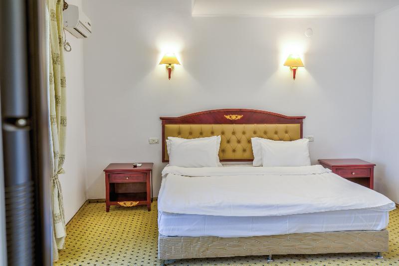 Q Resort and Spa Sacele - Oda