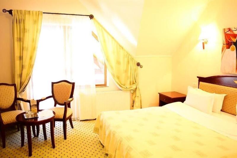Q Resort and Spa Sacele - Oda