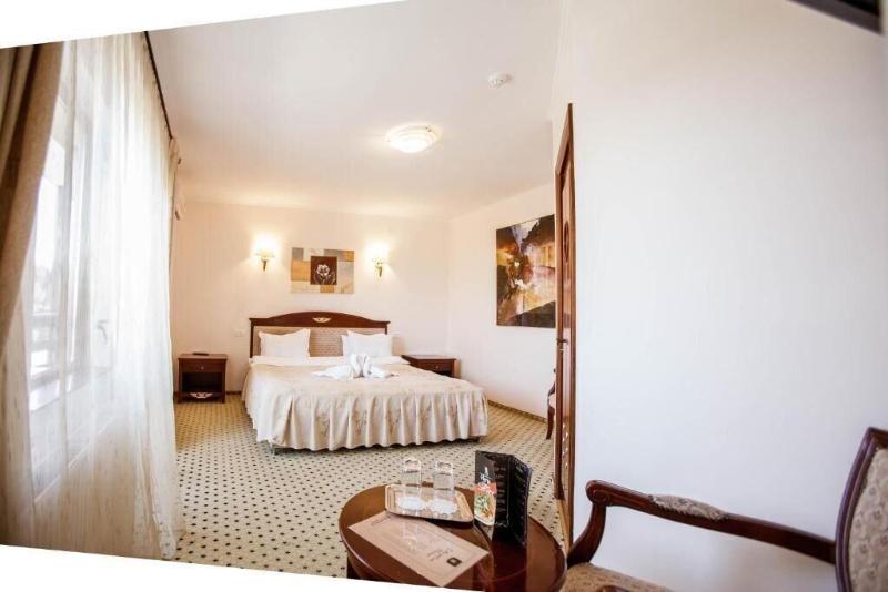 Q Resort and Spa Sacele - Oda