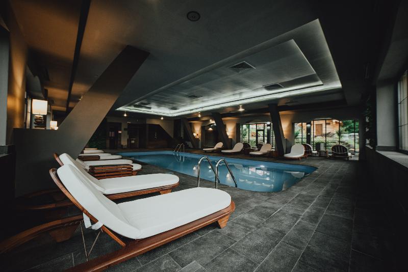 Q Resort and Spa Sacele - Havuz