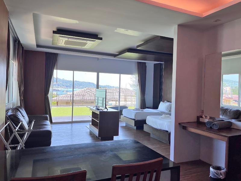 Phi Phi Cliff Beach Resort (SHA+) - Oda