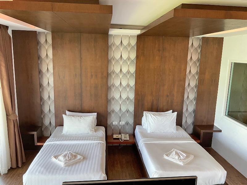 Phi Phi Cliff Beach Resort (SHA+) - Oda