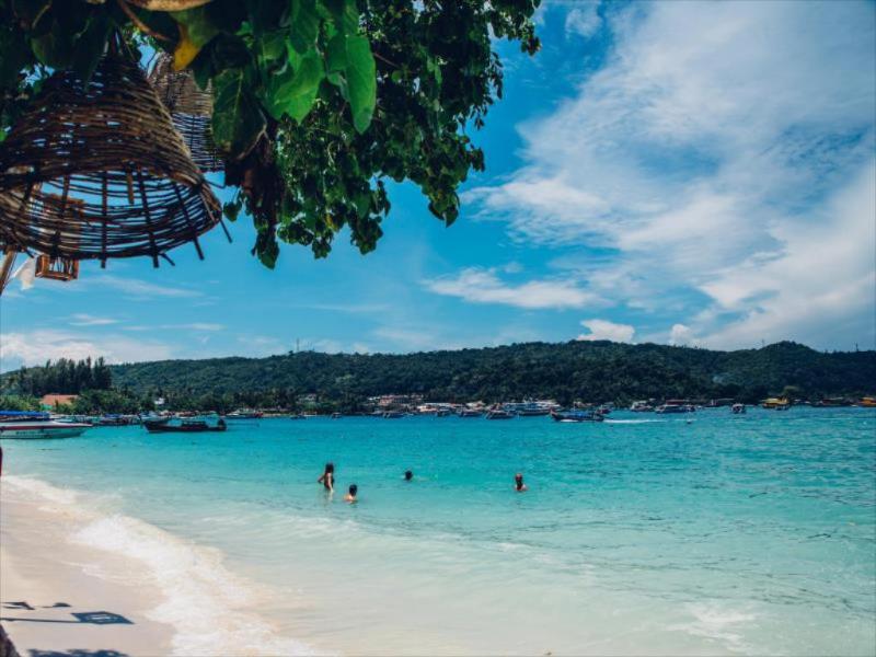 Phi Phi Cliff Beach Resort (SHA+) - Plaj
