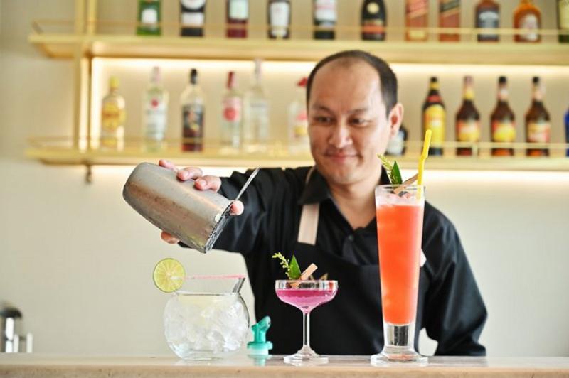 M Pattaya Hotel - Bar