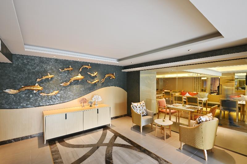 M Pattaya Hotel - Lobi