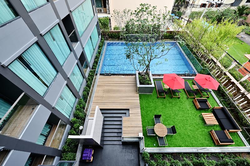 M Pattaya Hotel - Havuz