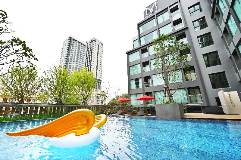 M Pattaya Hotel - Havuz
