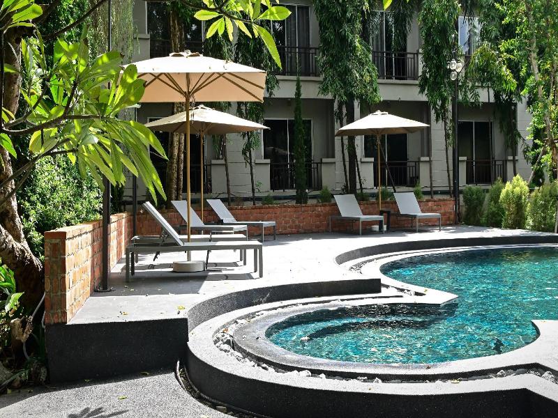 Oun Hotel Bangkok - Havuz
