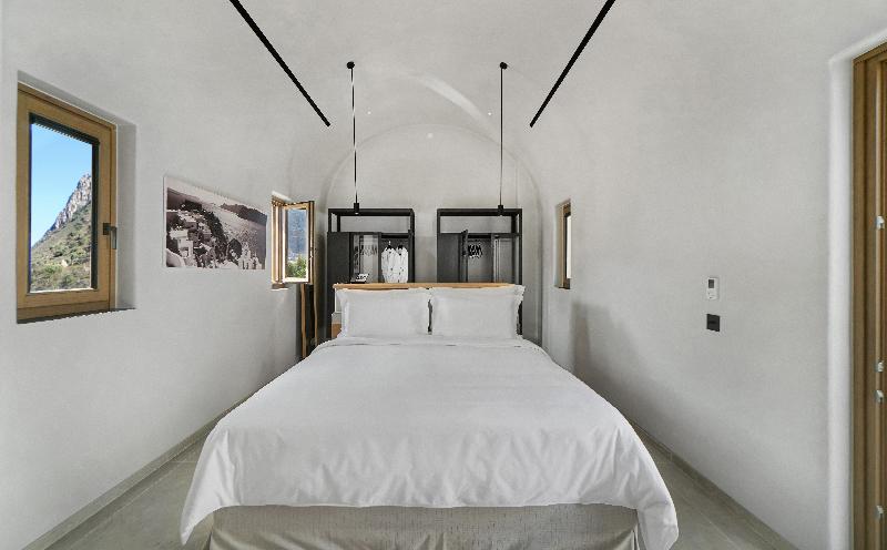 Radisson Blu Zaffron Resort Santorini - Oda