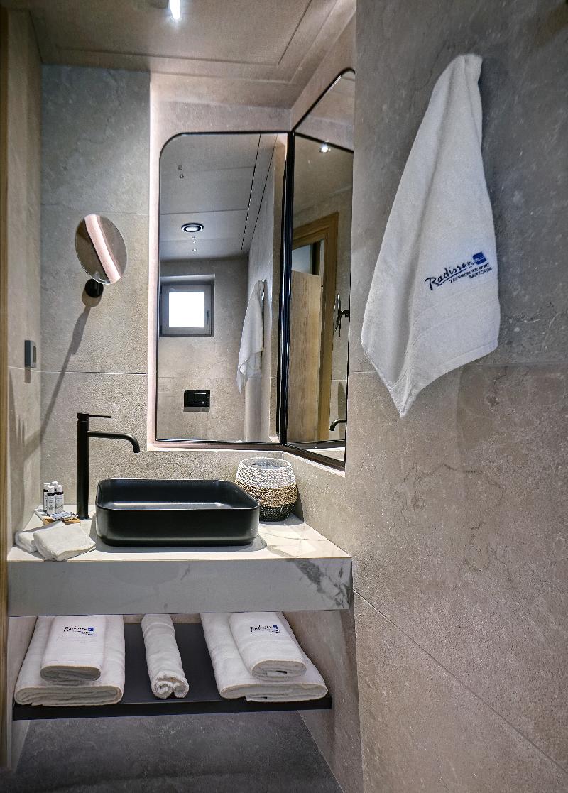 Radisson Blu Zaffron Resort Santorini - Oda