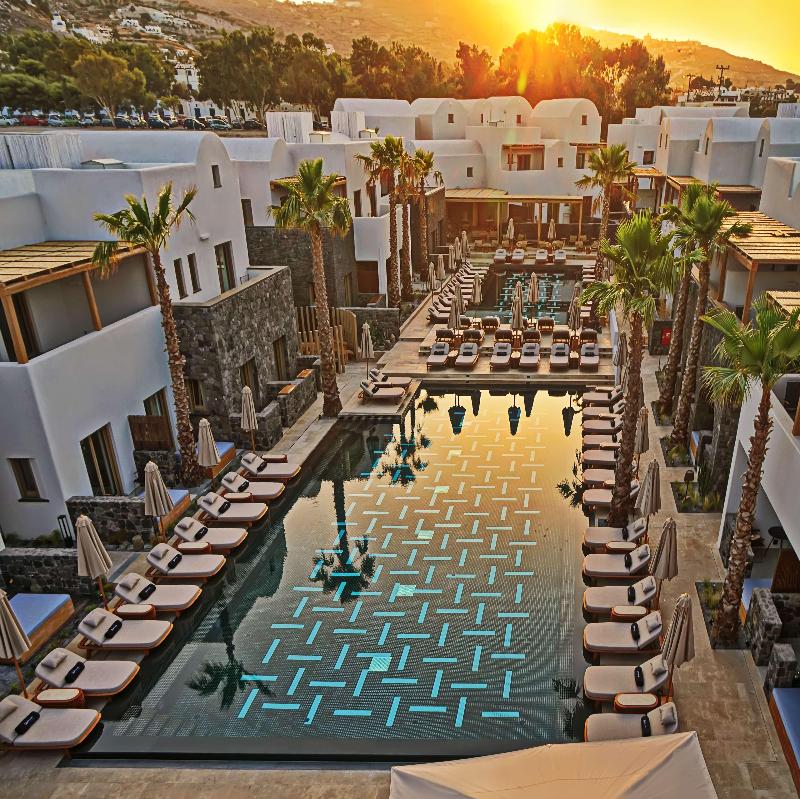 Radisson Blu Zaffron Resort Santorini - Havuz