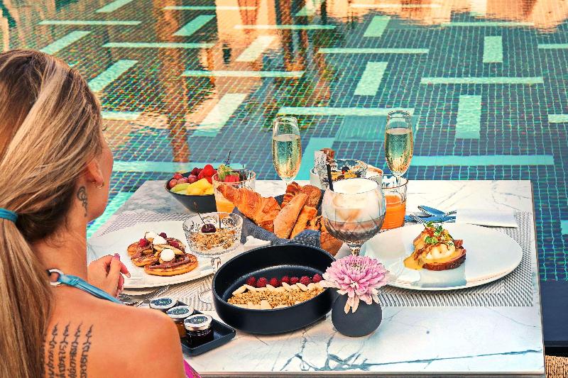 Radisson Blu Zaffron Resort Santorini - Restoran