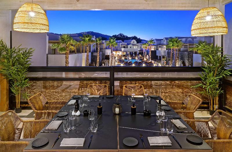 Radisson Blu Zaffron Resort Santorini - Restoran