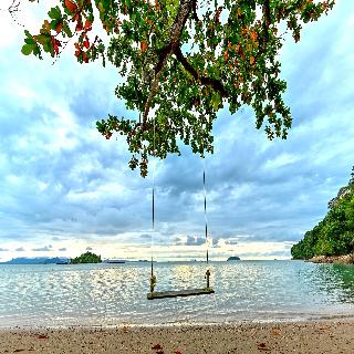 Island Escape by Burasari fotoÄŸrafÄ±