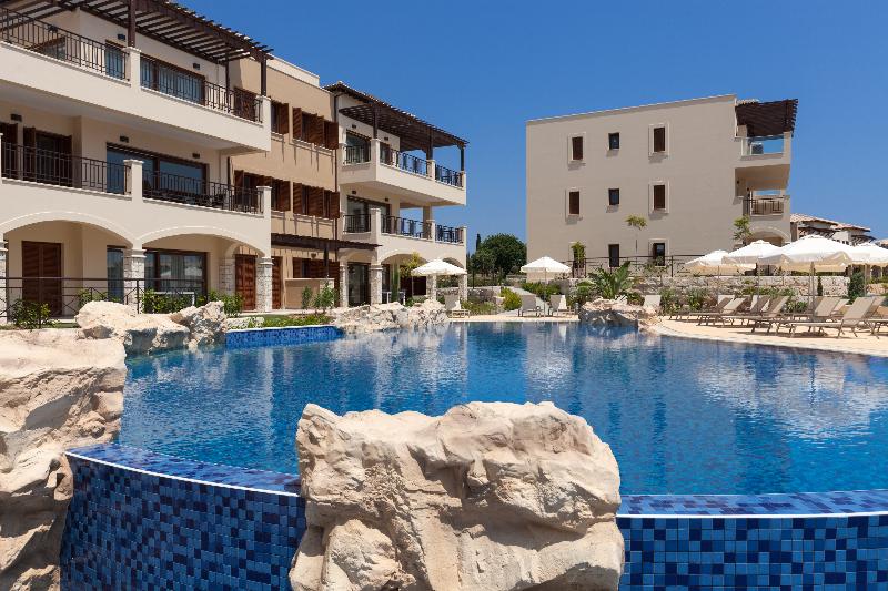 Aphrodite Hills Residences - Premium Apartments - Havuz