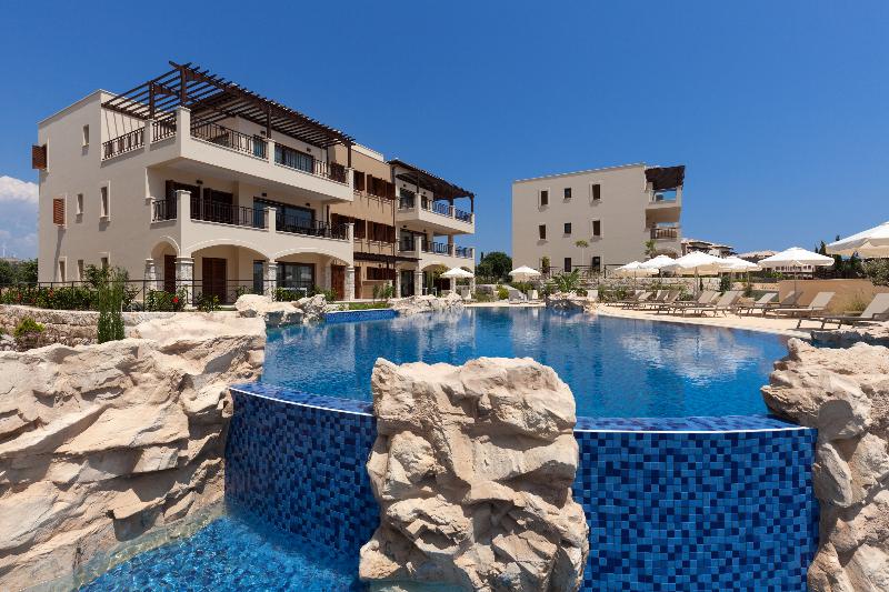 Aphrodite Hills Residences - Premium Apartments - Havuz