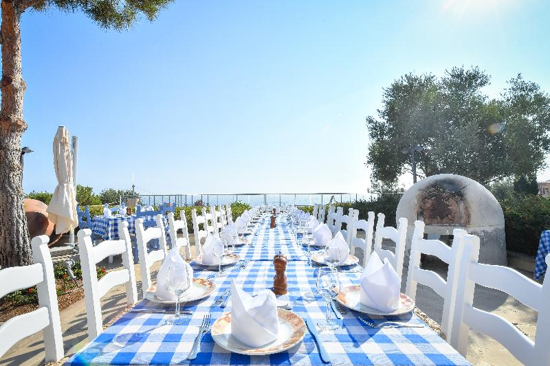 Aphrodite Hills Residences - Premium Apartments - Restoran