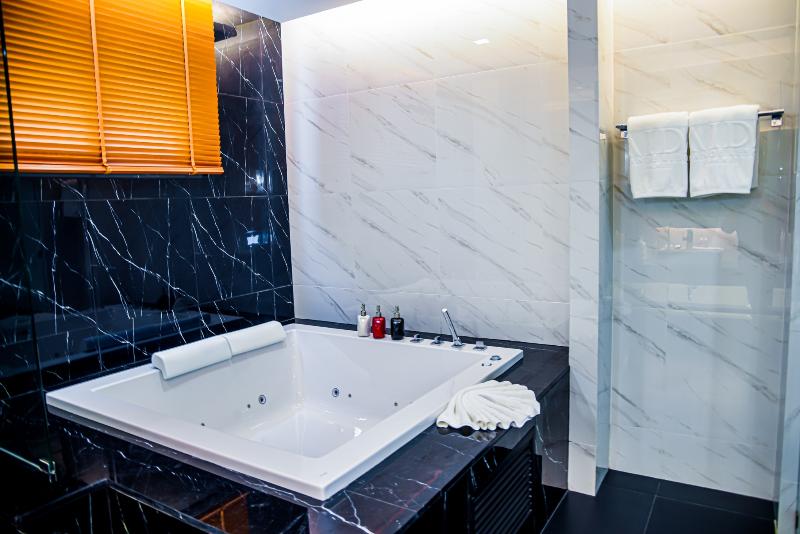 Mida Grande Resort Phuket - Oda
