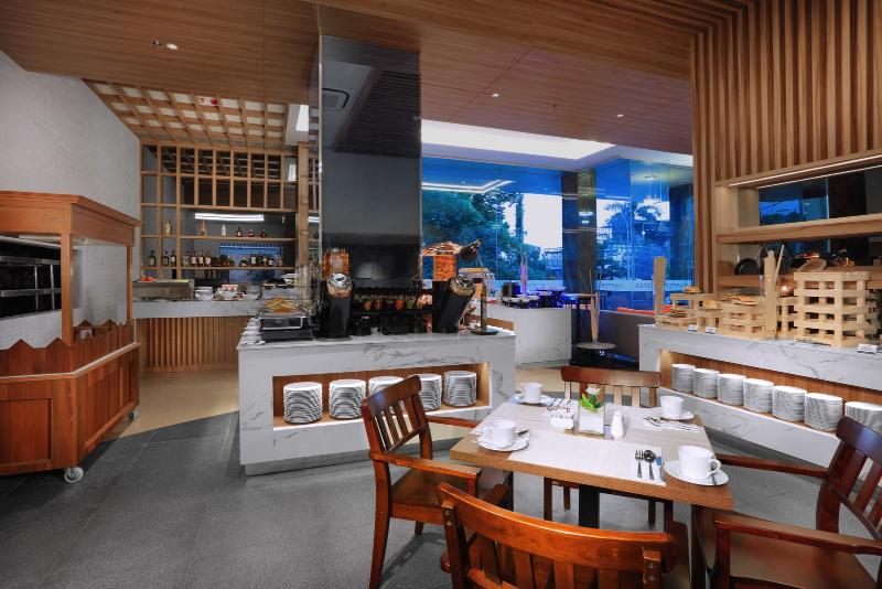 Harper Wahid Hasyim Medan - Restoran