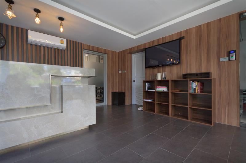 Q Space Residence by ZUZU - Lobi