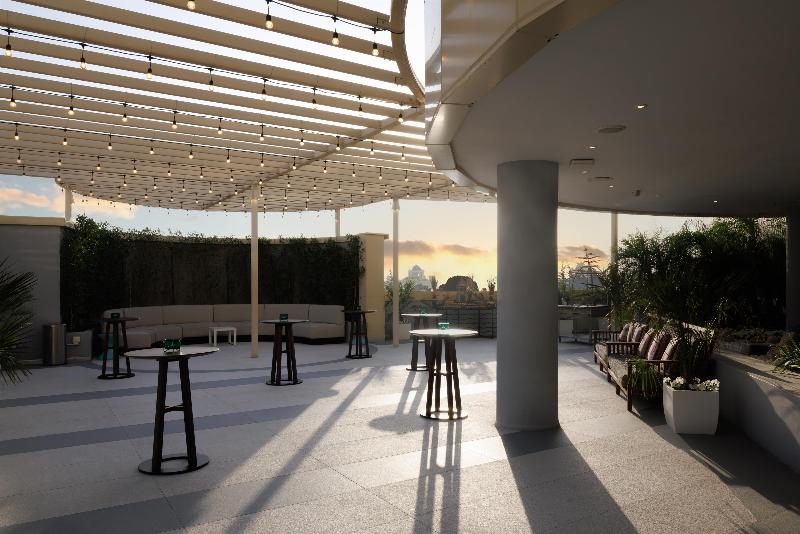 Andaz Dubai The Palm By Hyatt - Teras