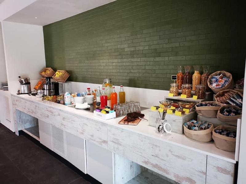 Youmami- Lifestyle Suite Hotel - Restoran