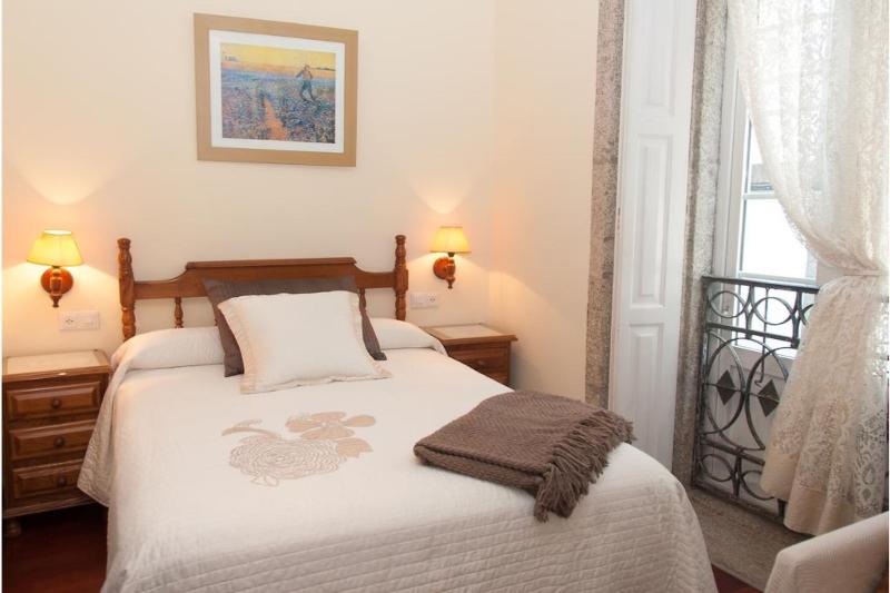 Linares Rooms Santiago - Oda