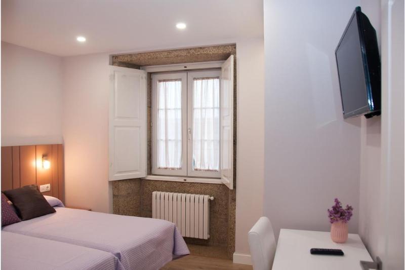 Linares Rooms Santiago - Oda