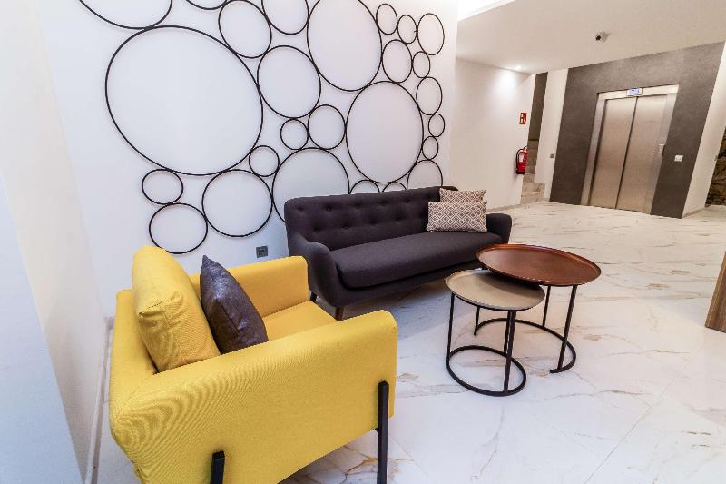 URBANSEA Holiday Homes - Lobi