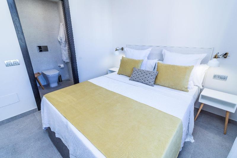 URBANSEA Holiday Homes - Oda
