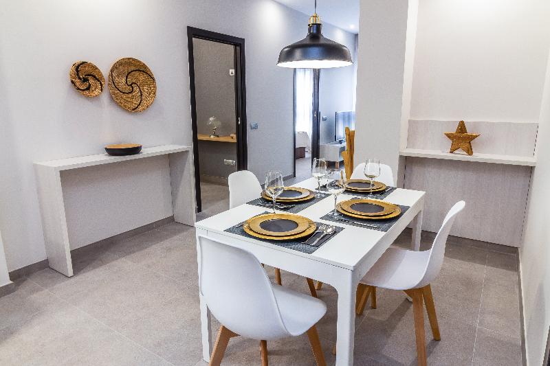 URBANSEA Holiday Homes - Oda