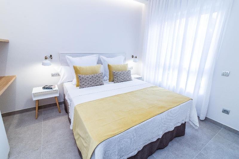 URBANSEA Holiday Homes - Oda