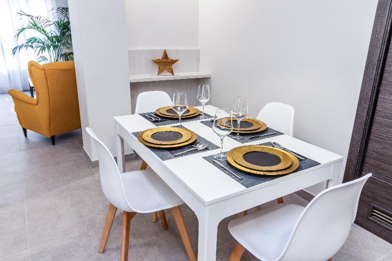 URBANSEA Holiday Homes - Oda